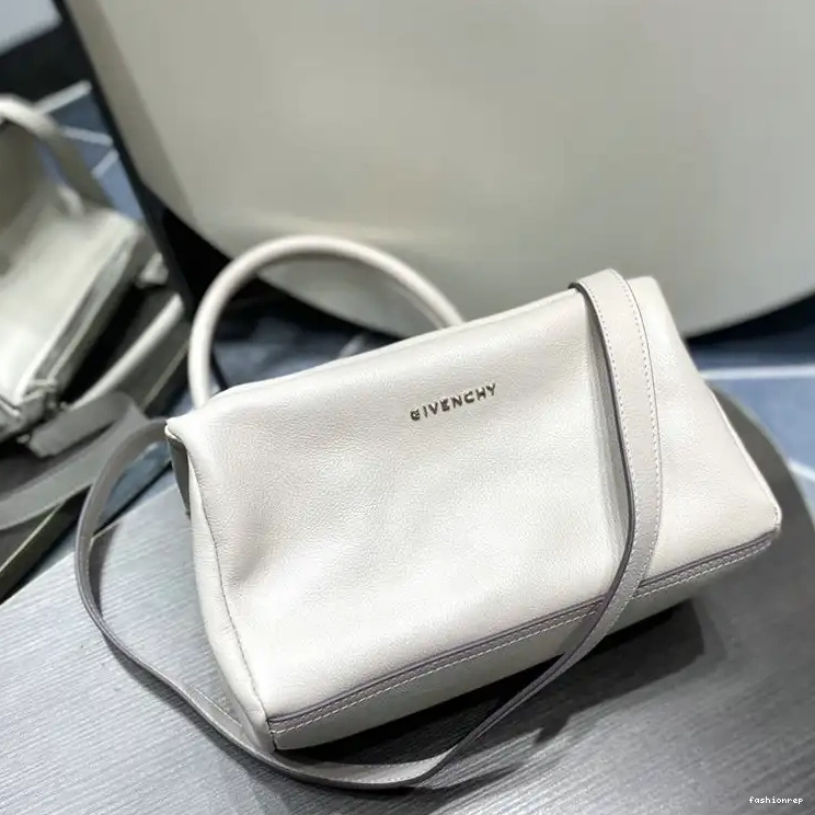 Fashionrepsfam ru Givenchy Bag 2209SW0046 0821